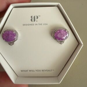 ✨ bomb party “Wild Orbiting Hearts” Stud Earrings ✨